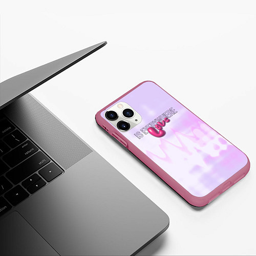 Чехол iPhone 11 Pro матовый Love is everywhere on gradient / 3D-Малиновый – фото 3