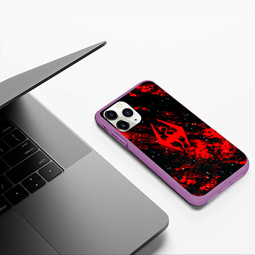 Чехол iPhone 11 Pro матовый Скайрим текстура рпг / 3D-Фиолетовый – фото 3