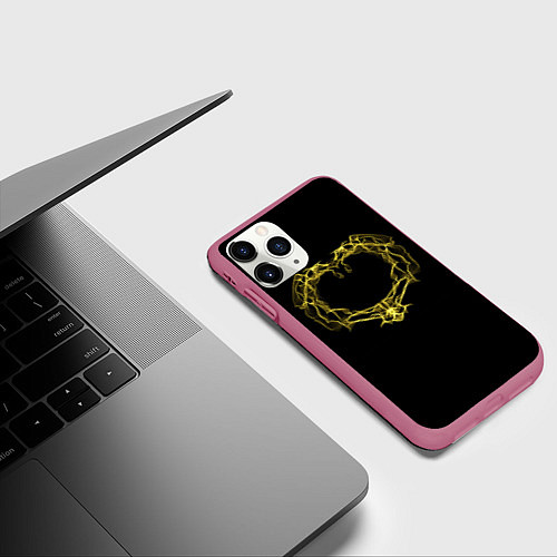 Чехол iPhone 11 Pro матовый Сердце желтыми энергетическими линиями на черном / 3D-Малиновый – фото 3