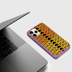 Чехол iPhone 11 Pro матовый Золотые стрелки на чёрном фоне киберпанк, цвет: 3D-фиолетовый — фото 2