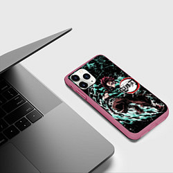 Чехол iPhone 11 Pro матовый Тандзиро Камадо - Клинок, рассекающий демонов, цвет: 3D-малиновый — фото 2