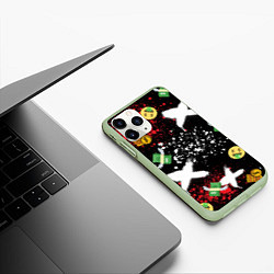 Чехол iPhone 11 Pro матовый Денежные смайлики и пачки долларов с крыльями, цвет: 3D-салатовый — фото 2