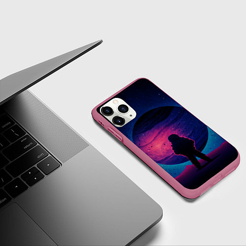 Чехол iPhone 11 Pro матовый Одинокий космонавт / 3D-Малиновый – фото 3