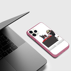 Чехол iPhone 11 Pro матовый МАМЕН ХАЦКЕР, цвет: 3D-малиновый — фото 2