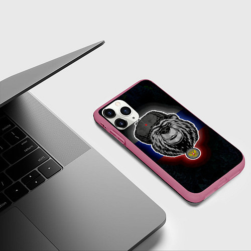 Чехол iPhone 11 Pro матовый Медведь с символикой РФ / 3D-Малиновый – фото 3
