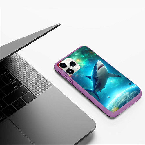 Чехол iPhone 11 Pro матовый Большая белая акула в космическом пространстве / 3D-Фиолетовый – фото 3