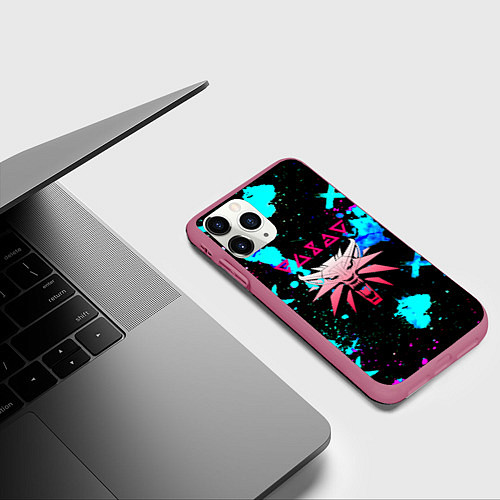 Чехол iPhone 11 Pro матовый Ведьмак неоновые краски лого / 3D-Малиновый – фото 3