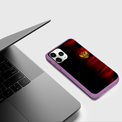 Чехол iPhone 11 Pro матовый Герб РФ камуфляжная тексткура, цвет: 3D-фиолетовый — фото 2