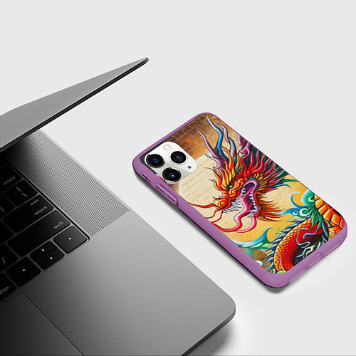 Чехол iPhone 11 Pro матовый Дракон на фоне солнца и сакуры - граффити / 3D-Фиолетовый – фото 3