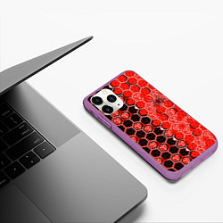 Чехол iPhone 11 Pro матовый Техно-киберпанк шестиугольники красный и чёрный с, цвет: 3D-фиолетовый — фото 2