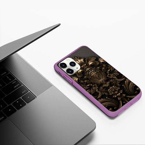 Чехол iPhone 11 Pro матовый Золотистая корона и узоры / 3D-Фиолетовый – фото 3