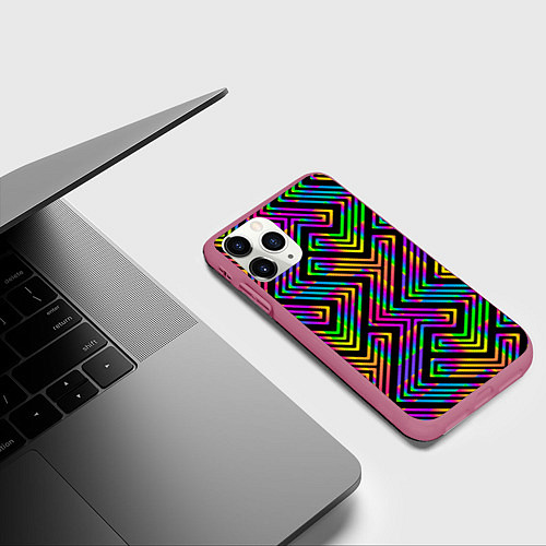 Чехол iPhone 11 Pro матовый Линии лабиринта спектрального цвета / 3D-Малиновый – фото 3