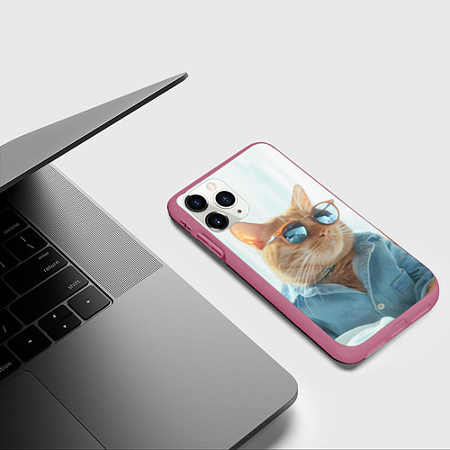 Чехол iPhone 11 Pro матовый Альфа кот / 3D-Малиновый – фото 3