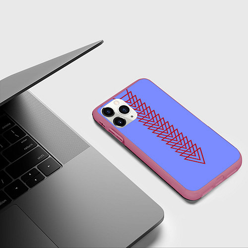 Чехол iPhone 11 Pro матовый Треугольники полосой / 3D-Малиновый – фото 3