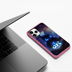 Чехол iPhone 11 Pro матовый Ori сова в слепом лесу, цвет: 3D-малиновый — фото 2