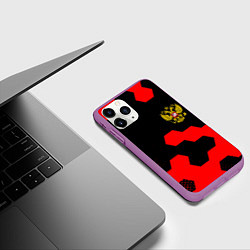 Чехол iPhone 11 Pro матовый Герб РФ спортивный стиль соты, цвет: 3D-фиолетовый — фото 2