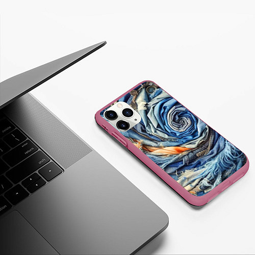 Чехол iPhone 11 Pro матовый Джинсовая воронка - модный тренд / 3D-Малиновый – фото 3