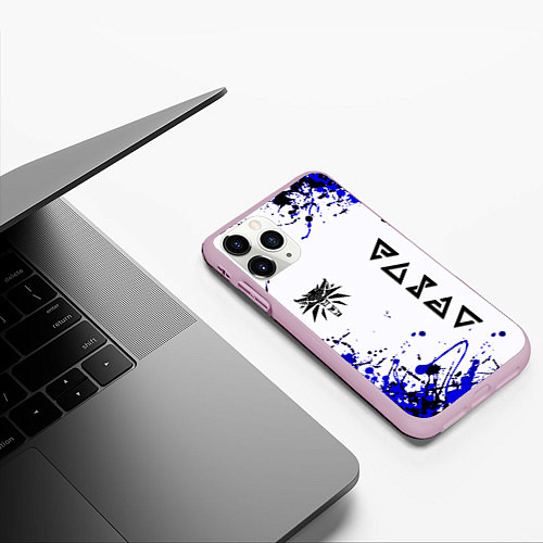 Чехол iPhone 11 Pro матовый Ведьмак лого краски / 3D-Розовый – фото 3