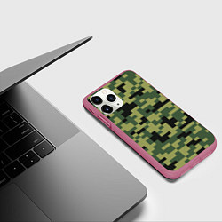Чехол iPhone 11 Pro матовый Камуфляжный стиль текстура пикселя, цвет: 3D-малиновый — фото 2