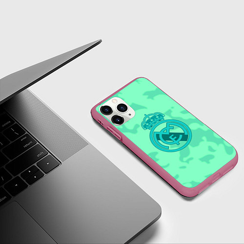 Чехол iPhone 11 Pro матовый Реал Мадрид камуфляж / 3D-Малиновый – фото 3