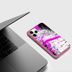 Чехол iPhone 11 Pro матовый Бело-розовая абстракция на чёрном фоне, цвет: 3D-малиновый — фото 2