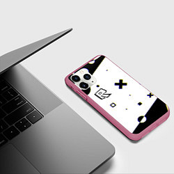 Чехол iPhone 11 Pro матовый Roblox pattern game, цвет: 3D-малиновый — фото 2