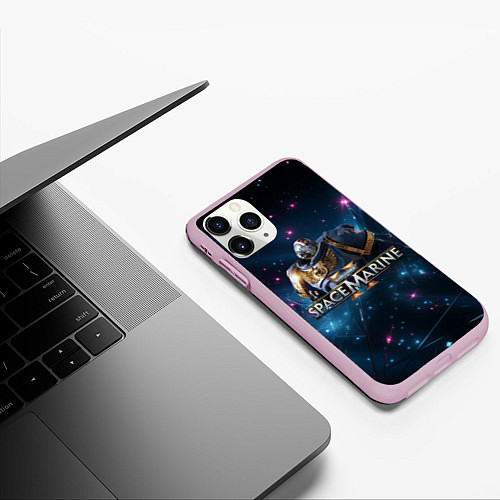 Чехол iPhone 11 Pro матовый Warhammer 40000 space marine 2 ультрамарин в броне / 3D-Розовый – фото 3