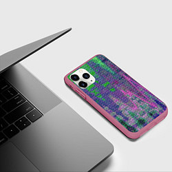 Чехол iPhone 11 Pro матовый Мелкая текстура кирпичи зелёно-розовый, цвет: 3D-малиновый — фото 2