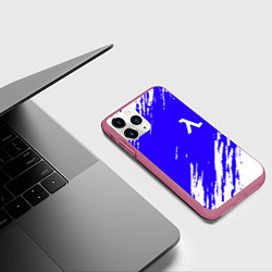 Чехол iPhone 11 Pro матовый Half life белые краски, цвет: 3D-малиновый — фото 2