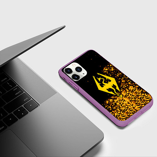 Чехол iPhone 11 Pro матовый Скайрим голд / 3D-Фиолетовый – фото 3