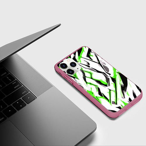 Чехол iPhone 11 Pro матовый Чёрно-зелёные агрессивные полосы на белом фоне / 3D-Малиновый – фото 3