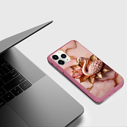Чехол iPhone 11 Pro матовый Розовый мраморный фламинго и лотос, цвет: 3D-малиновый — фото 2