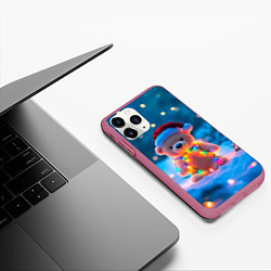 Чехол iPhone 11 Pro матовый Мишка в гирлянде, цвет: 3D-малиновый — фото 2