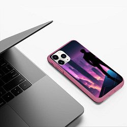 Чехол iPhone 11 Pro матовый Человек смотрящий на ночной мегаполис, цвет: 3D-малиновый — фото 2