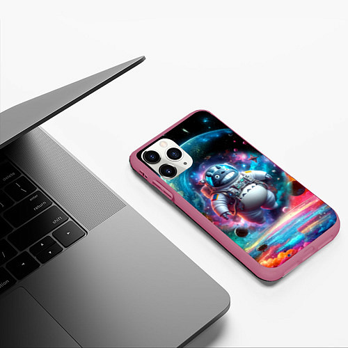 Чехол iPhone 11 Pro матовый Astronaut Totoro in neon space - ai art fantasy / 3D-Малиновый – фото 3