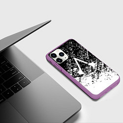 Чехол iPhone 11 Pro матовый Assassins Creed лого краски, цвет: 3D-фиолетовый — фото 2