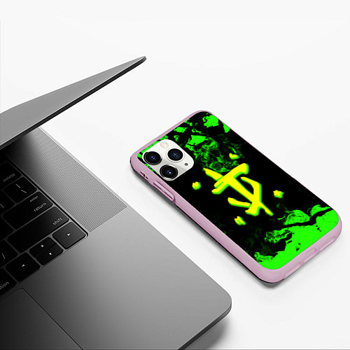 Чехол iPhone 11 Pro матовый Doom кислотное лого в огне / 3D-Розовый – фото 3