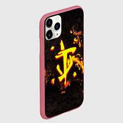 Чехол iPhone 11 Pro матовый Doom fire, цвет: 3D-малиновый — фото 2