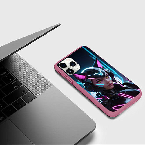 Чехол iPhone 11 Pro матовый Неон кибер девушка / 3D-Малиновый – фото 3