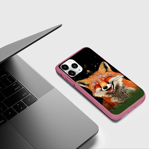 Чехол iPhone 11 Pro матовый Лиса с улыбкой / 3D-Малиновый – фото 3