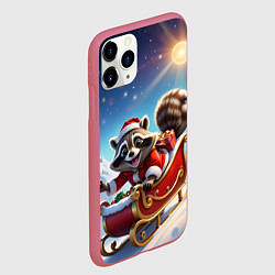 Чехол iPhone 11 Pro матовый Енот на санях, цвет: 3D-малиновый — фото 2
