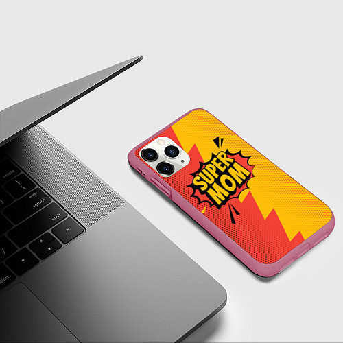 Чехол iPhone 11 Pro матовый Super mom - superhero / 3D-Малиновый – фото 3