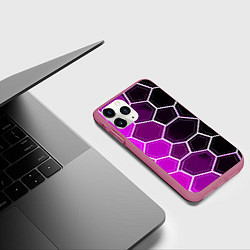 Чехол iPhone 11 Pro матовый Белые шестиугольники на чёрно-фиолетовом фоне, цвет: 3D-малиновый — фото 2