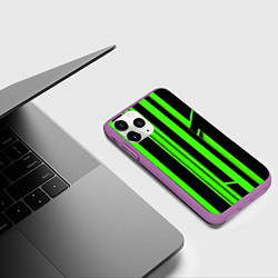 Чехол iPhone 11 Pro матовый Толстые зелёные полосы на чёрном фоне, цвет: 3D-фиолетовый — фото 2