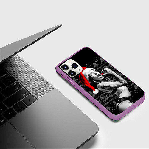 Чехол iPhone 11 Pro матовый Сердцеедка в шапке Деда Мороза / 3D-Фиолетовый – фото 3
