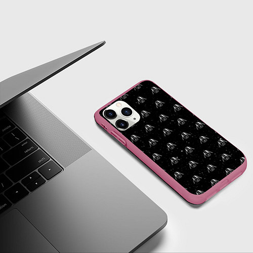 Чехол iPhone 11 Pro матовый Дарт Вейдер паттерн / 3D-Малиновый – фото 3