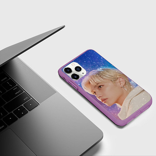 Чехол iPhone 11 Pro матовый Winter falls Felix Stray Kids / 3D-Фиолетовый – фото 3