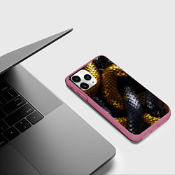 Чехол iPhone 11 Pro матовый Звенья одной цепи, цвет: 3D-малиновый — фото 2