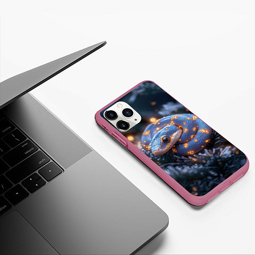 Чехол iPhone 11 Pro матовый Змея с искорками новогодними / 3D-Малиновый – фото 3