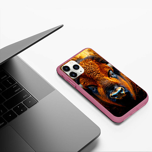 Чехол iPhone 11 Pro матовый Голова бизона / 3D-Малиновый – фото 3